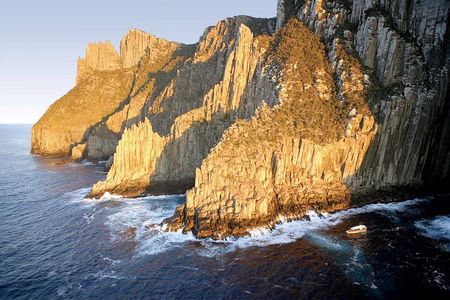 Tasman Island Cruises Day Tour from Hobart