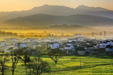 Private 4-Day Tour to Mount Huangshan, Hongcun and Tangyue with Accommodation
