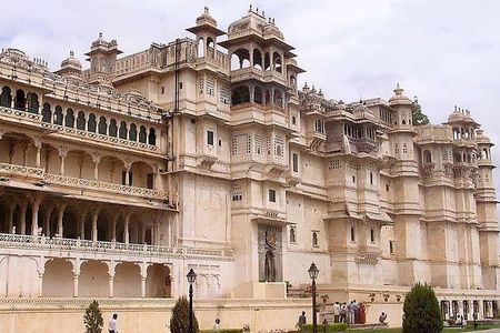 Luxury Golden Triangle with Udaipur