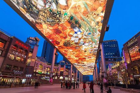4-Hour Private Illuminated Beijing Tour with Authentic Chinese Dinner on Hutong Street