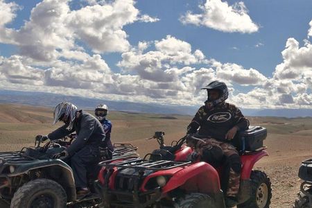 Thrilling Quad Adventure & Dinner Under the Agafay Desert Stars .