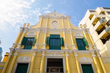 Day Tour of Macau's Historic Landmarks with Ferry from Hong Kong