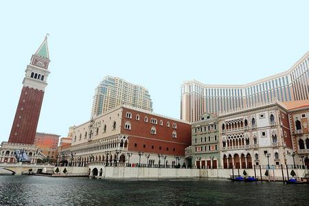 Macau Excursion with Venetian Resort Visit from Hong Kong Island
