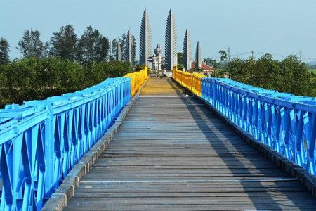 DMZ - Private Guided Tour from Da Nang- Hoi An City or Hue City
