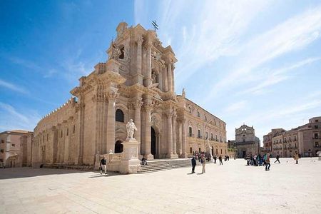 Syracuse, Ortigia and Noto walking tour from Catania