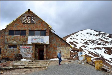 Full-Day Chacaltaya and Valley de la Luna (Valley of the Moon) Tour