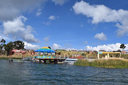 Tour to Anapia Island from Puno 2 Days 1 Night
