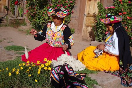 Full Day tour to Uros Titino and Llachon from Puno
