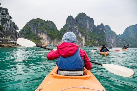 Halong Bay Islands and Caves: Full-Day Tour from Hanoi
