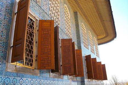 Istanbul Highlights: Guided Tour with Turkish Tea or Coffee