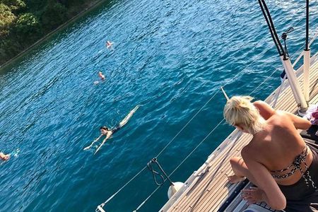 Full Day Sailing Boat Tour of Boka Bay