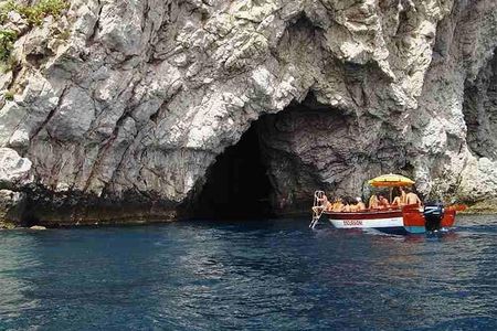 Taormina and Isola Bella Day Tour with Boat Trip from Messina