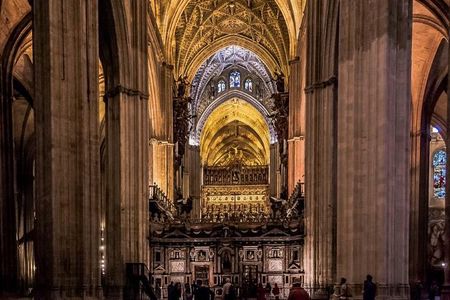 Essential Monumental Guided Tour in Seville