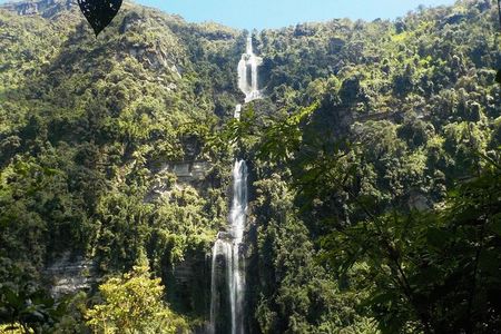 Private Tour to the Nature Waterfall of La Chorrera from Bogotá