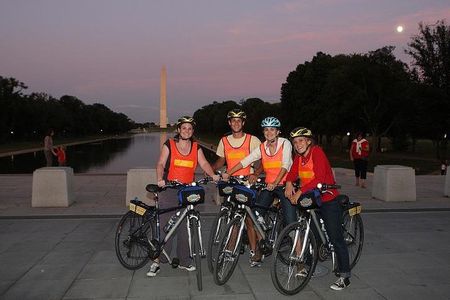 Washington DC Sites at Night Guided Bicycle Tour