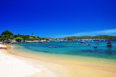 Buzios Day Trip with Lunch, City Tour and Cruise from Rio de Janeiro