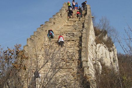 2 Sections Great Wall Hiking Tour to Mutianyu & Huanghuacheng 