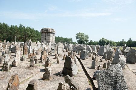 Half Day Treblinka Death Camp Small Group Tour from Warsaw with Lunch