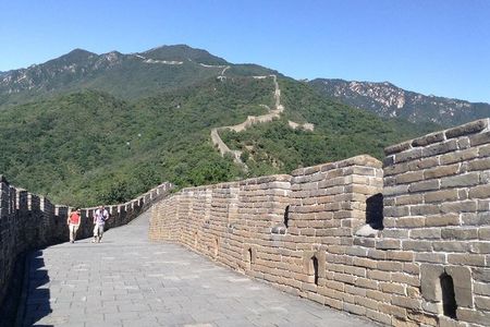 Private Mutianyu Great Wall Day Tour include Chairlift & Toboggan