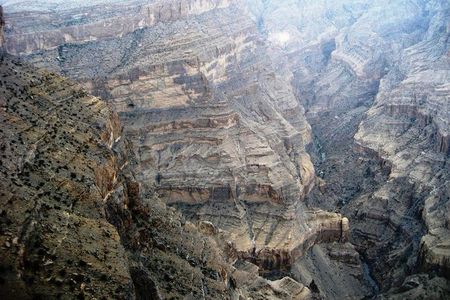 Private Tour: The Grand Canyon of Oman and Jebel Shams Day Trip