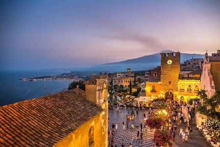  Private Taormina Sunset walking Tour with Aperitif 