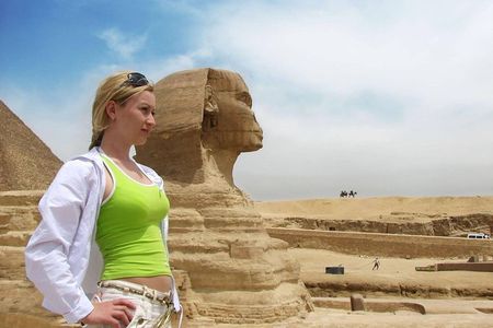 Day tour to Giza pyramids, sphinx & Sakkara and Memphis City