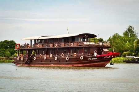 Mekong Delta tour 3 days by speedboat