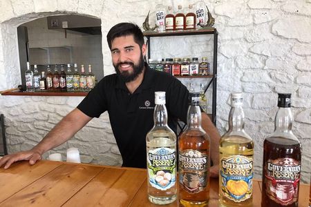 Skip the Line: Guided Tour and Rum Tasting Experience