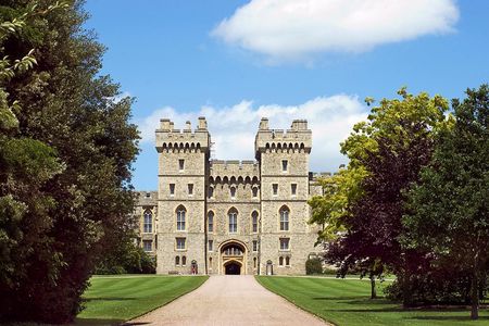 Windsor Castle, Stonehenge, and Oxford Day Trip from London