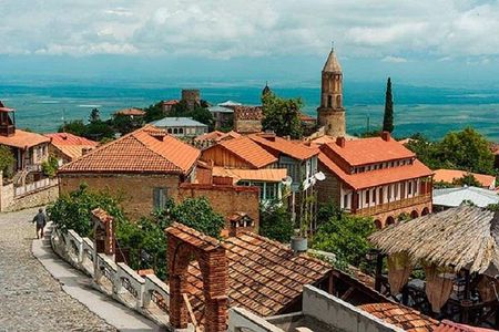 Full-Day Signagi and Bodbe Tour in Kakheti from Tbilisi