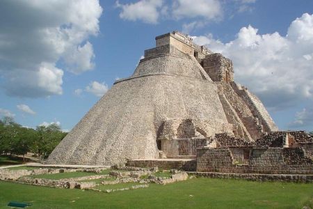 Private Tour to Uxmal & Hacienda Yunku with cenote by Yucatan Concierge