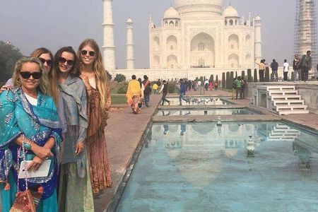 Taj Mahal Tour From Delhi