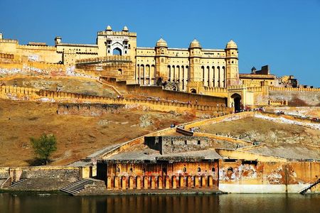 6-Day Private Golden Triangle Tour: Delhi, Agra, Jaipur & Mandawa