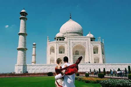 Same Day Taj Mahal Tour By Gatiman Express Train With Local Tour Guide