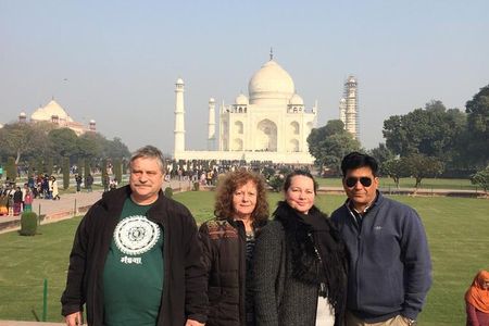 Taj Mahal Day Tour from Delhi by Superfast Train 