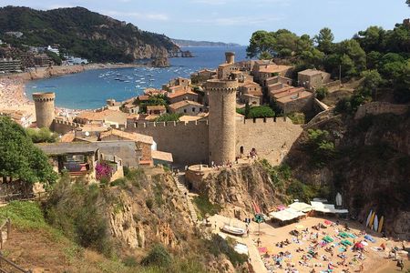 Costa Brava Scenic Hike & Tossa de Mar Small Group Tour 