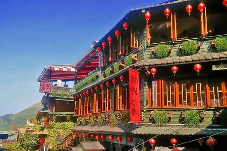 6 Hours Private Charter from Taipei in Shifen and Jiufen 