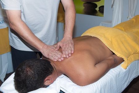 Akrotiri: Singles' Aromatherapy Massages