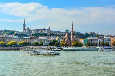 Budapest Private Luxury Sightseeing Tour with Guide and Transport