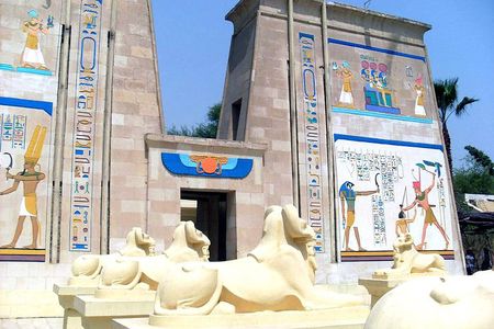 Day Tour To Pharaonic Village at Giza with Lunch