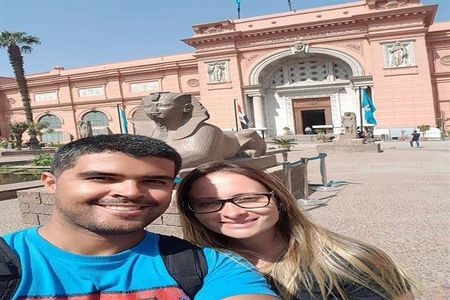 Best Tour Pyramids-Egyptian Museum- bazaar including Lunch-Camel Ride