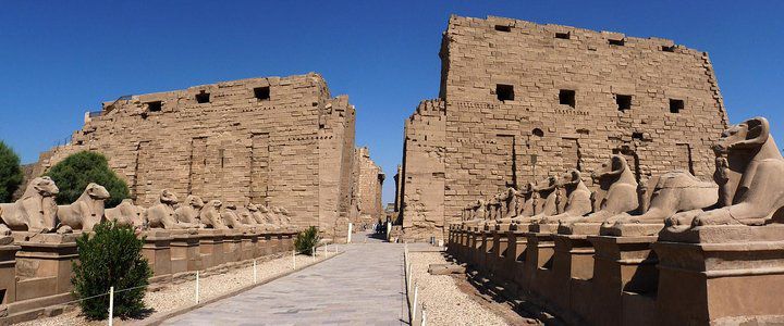 Luxor Layover Private Tour from Luxor airport To Luxor attractions Include Lunch