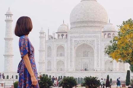 Private Taj Mahal Agra fort Day Trip from Delhi By Car 