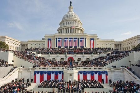 Private Washington DC/Arlington Cemetery Tour for up to 10 Guests