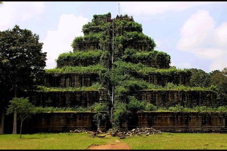 Private Tour to Koh ker and Beng Mealea Temple from Siem Reap