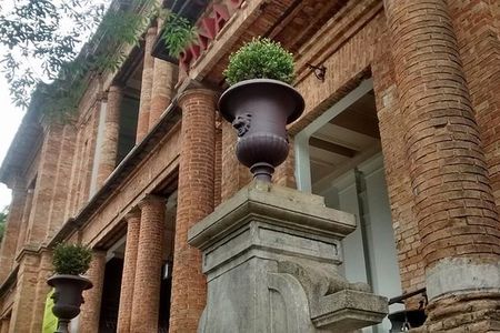Private Museums Personalized Tour Experience 