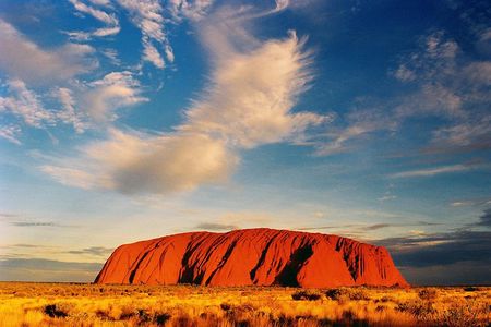 Ayers Rock Day Trip from Alice Springs Including BBQ Dinner