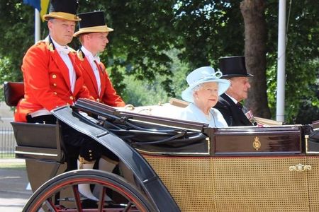 A Royal London Private Taxi Tour