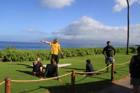 Group Surf Lesson at Ka'anapali Beach