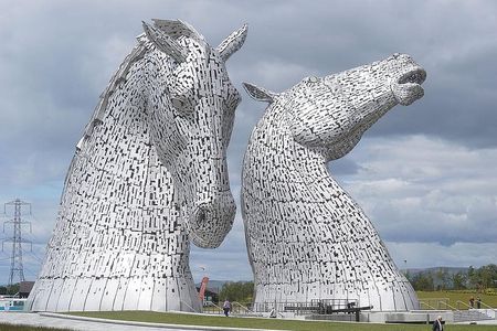 the World Famous Kelpies and Stirling Castle small group tours